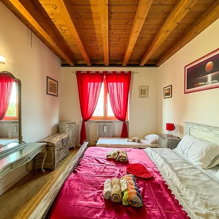 A Schiera Con Vista Villa